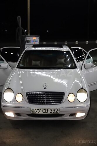 Mercedes E 320 2001, 495,000 km - 3.2 l - Bakı