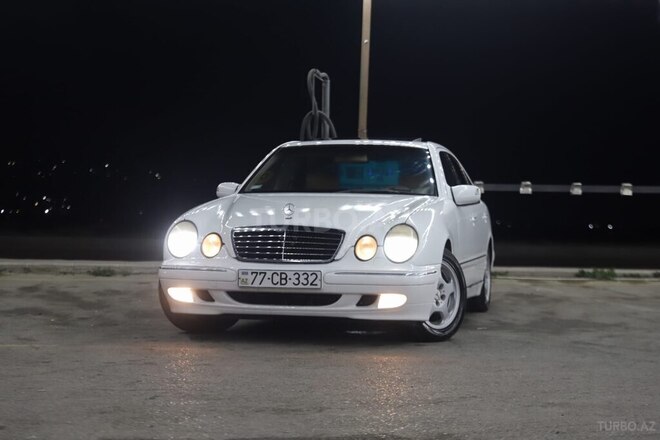 Mercedes E 320 2001, 495,000 km - 3.2 l - Bakı