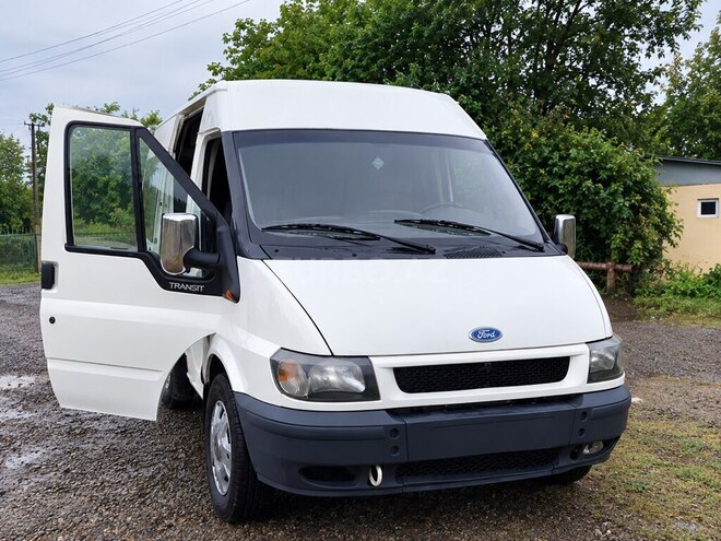 Ford Transit 2000, 327,000 km - 2.4 l - Astara