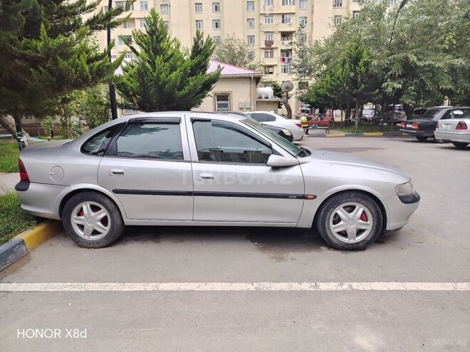 Opel Vectra 1998, 267,000 km - 2.0 l - Bakı