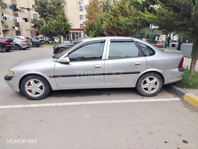 Opel Vectra 1998, 267,000 km - 2.0 l - Bakı