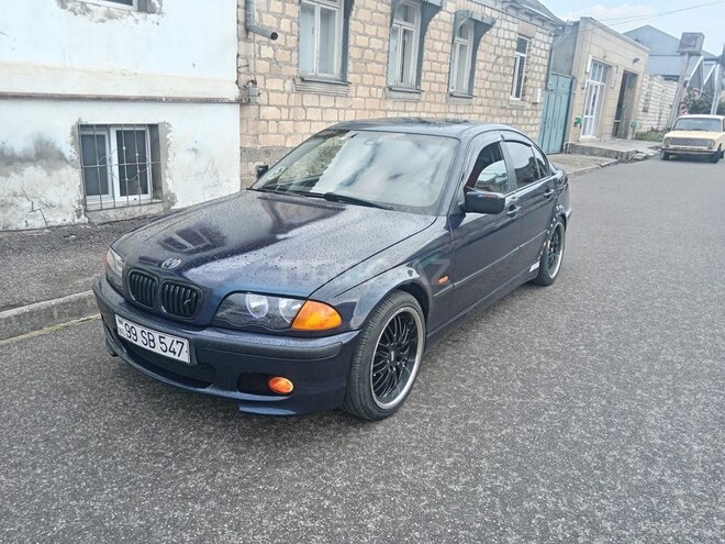 BMW 318 2000, 218,555 km - 1.9 l - Qazax