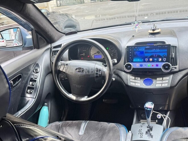 Hyundai Elantra 2009, 300,000 km - 2.0 л - Bakı