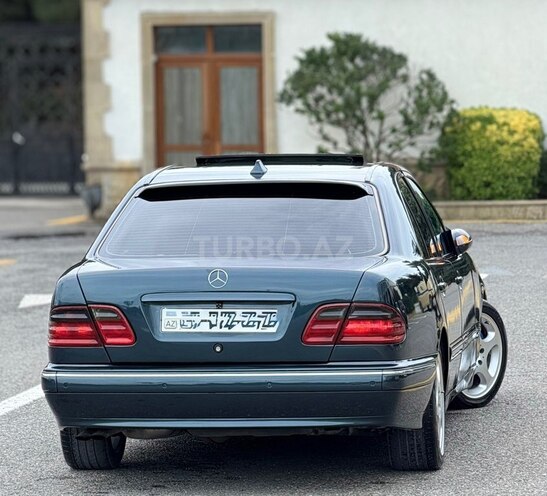 Mercedes E 320 2001, 375,000 km - 3.2 л - Bakı