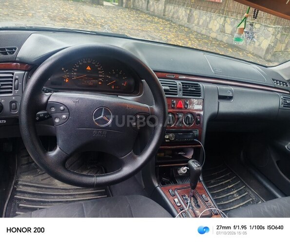 Mercedes E 220 2000, 476,582 km - 2.2 l - Quba