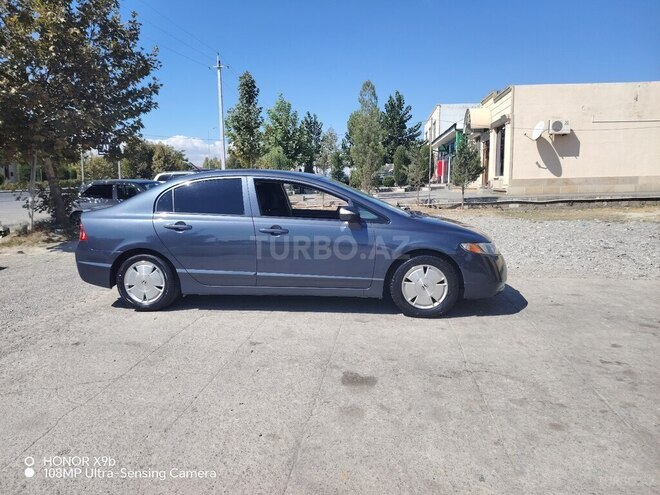 Honda Civic 2006, 289,000 km - 1.3 л - Şəki