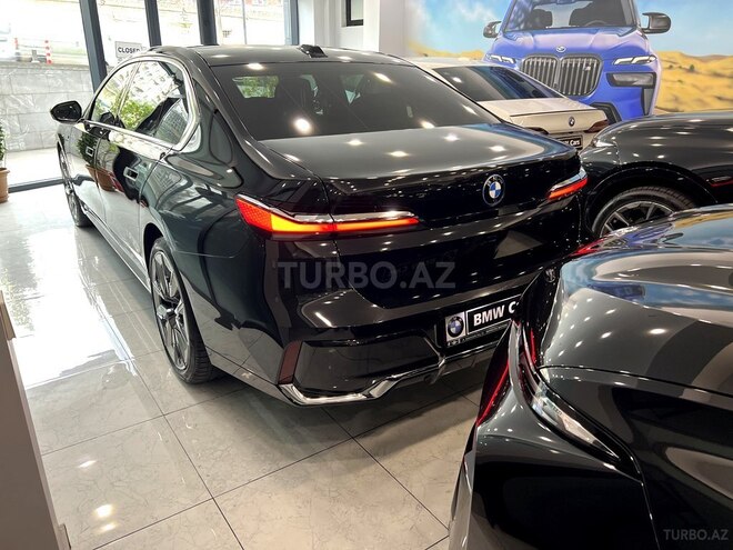 BMW 740 2023, 34,000 km - 3.0 л - Bakı