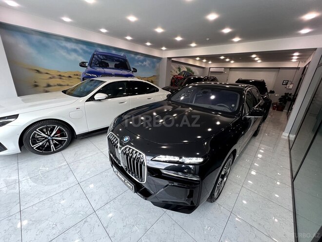BMW 740 2023, 34,000 km - 3.0 л - Bakı