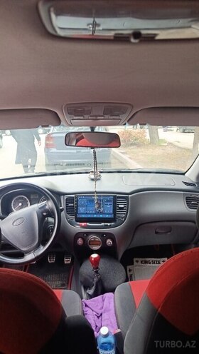 Kia Rio 2006, 319,022 km - 1.4 л - Yevlax