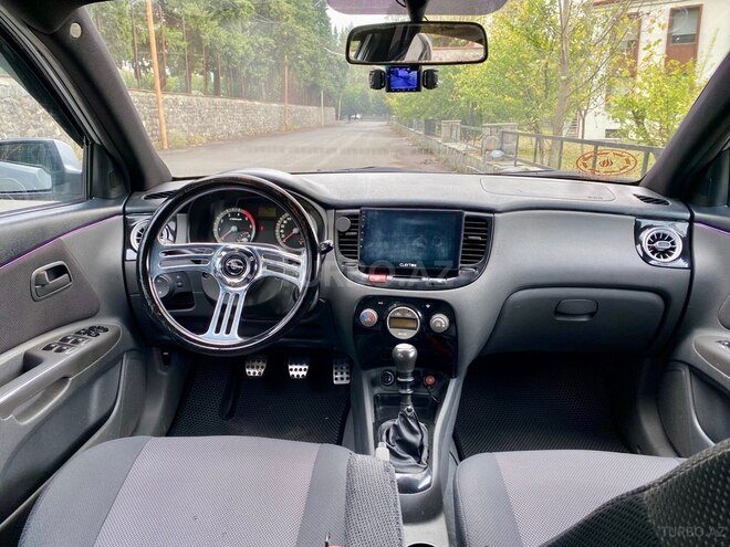 Kia Rio 2006, 300,000 km - 1.5 л - Qax