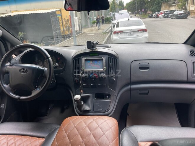 Hyundai H-1 2009, 183,000 km - 2.5 l - Bakı