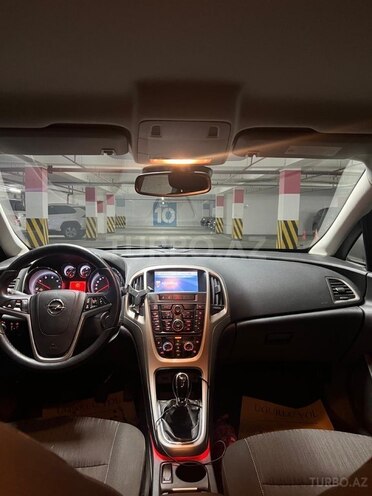 Opel Astra 2011, 270,000 km - 1.3 л - Gəncə