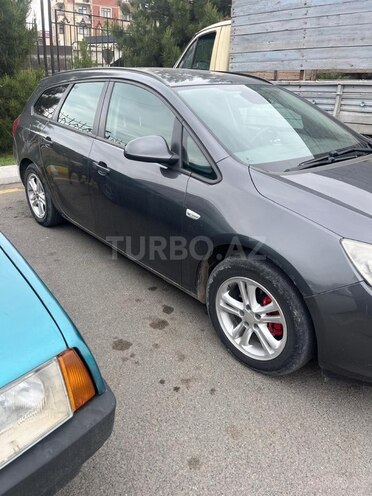 Opel Astra 2011, 270,000 km - 1.3 л - Gəncə