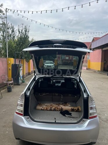 Toyota Prius 2010, 100,084 km - 1.8 l - Tovuz