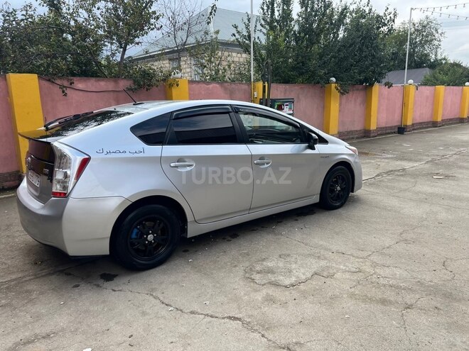 Toyota Prius 2010, 100,084 km - 1.8 l - Tovuz