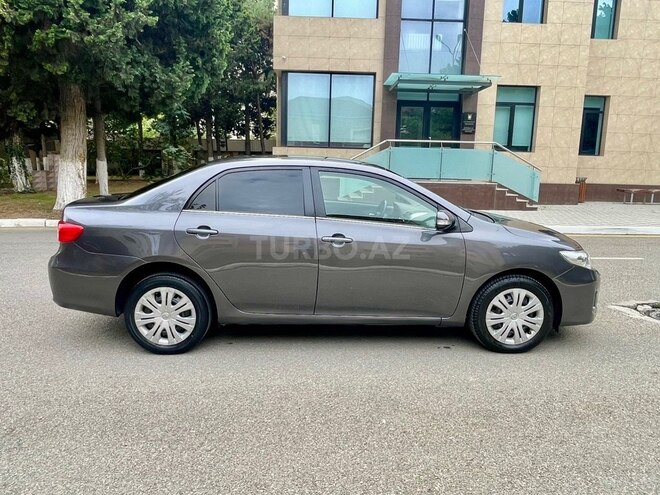 Toyota Corolla 2013, 209,700 km - 1.6 л - Bakı