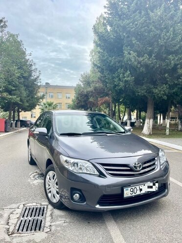 Toyota Corolla 2013, 209,700 km - 1.6 л - Bakı