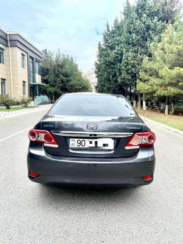 Toyota Corolla 2013, 209,700 km - 1.6 л - Bakı