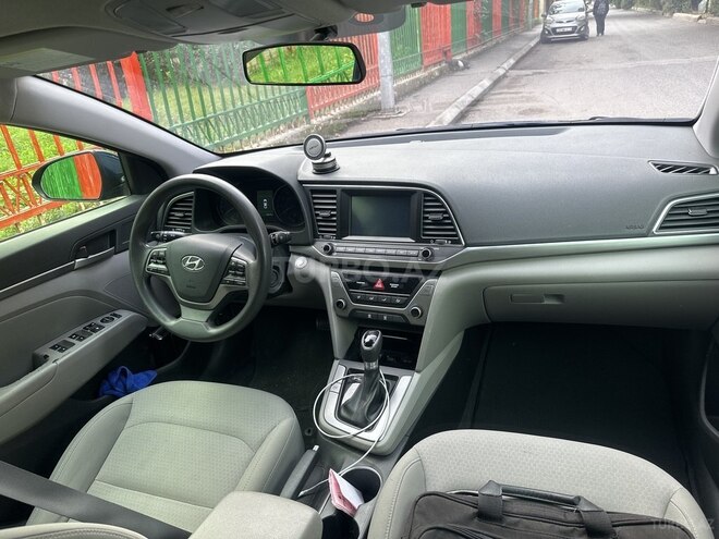 Hyundai Elantra 2018, 105,604 km - 1.8 l - Bakı