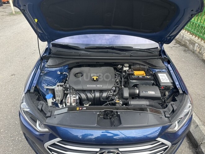 Hyundai Elantra 2018, 105,604 km - 1.8 l - Bakı