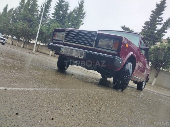 LADA (VAZ) 2107 2003, 243,161 km - 1.6 l - Salyan