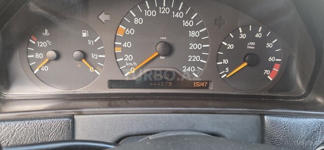 Mercedes E 240 1999, 444,579 km - 2.4 l - Gəncə