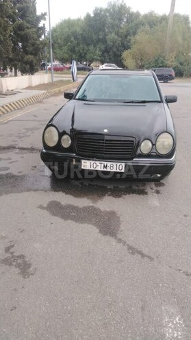 Mercedes E 240 1999, 269,000 km - 2.4 l - Bakı
