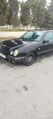 Mercedes E 240 1999, 269,000 km - 2.4 l - Bakı