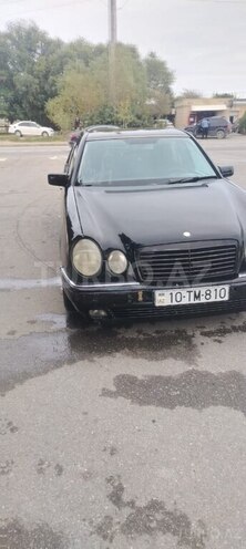 Mercedes E 240 1999, 269,000 km - 2.4 l - Bakı