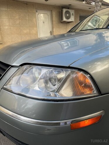 Volkswagen Passat 2004, 357,772 km - 1.8 л - Bakı