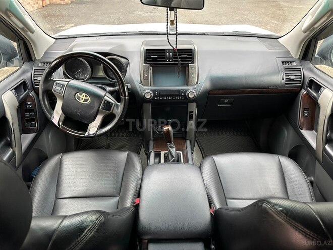 Toyota Land Cruiser Prado 2010, 128,000 km - 2.7 л - Astara