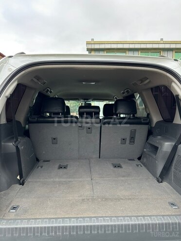 Toyota Land Cruiser Prado 2010, 128,000 km - 2.7 л - Astara