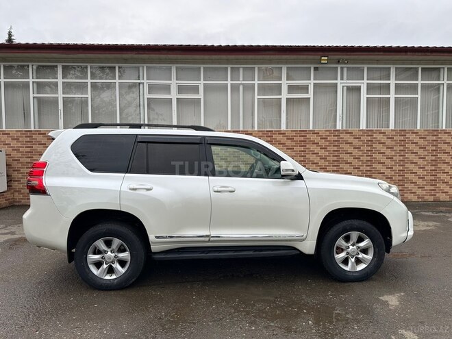 Toyota Land Cruiser Prado 2010, 128,000 km - 2.7 л - Astara