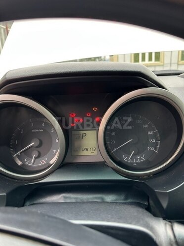 Toyota Land Cruiser Prado 2010, 128,000 km - 2.7 л - Astara