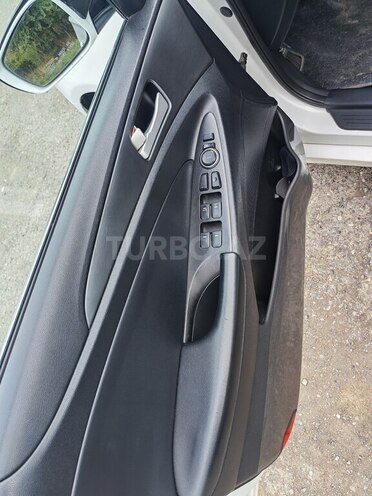 Hyundai Sonata 2010, 286,974 km - 2.4 л - Bərdə