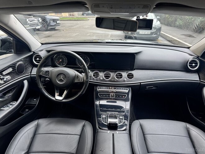 Mercedes E 300 2017, 208,000 km - 2.0 л - Bakı