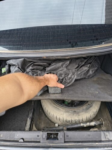 Mercedes E 240 2000, 253,000 km - 2.4 l - Xudat