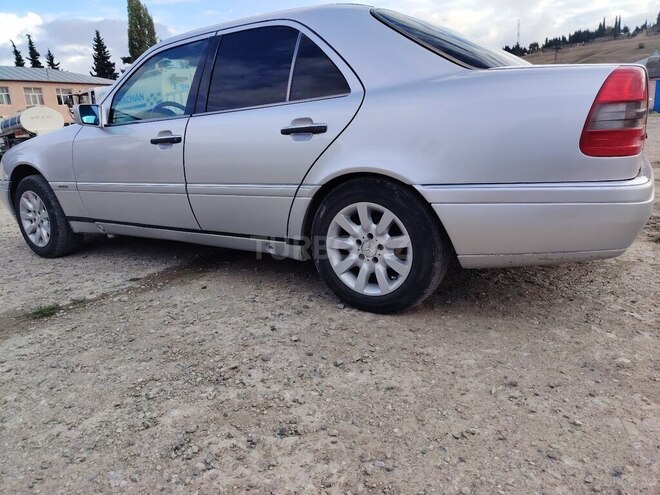 Mercedes C 200 1995, 456,000 km - 2.0 л - Şamaxı