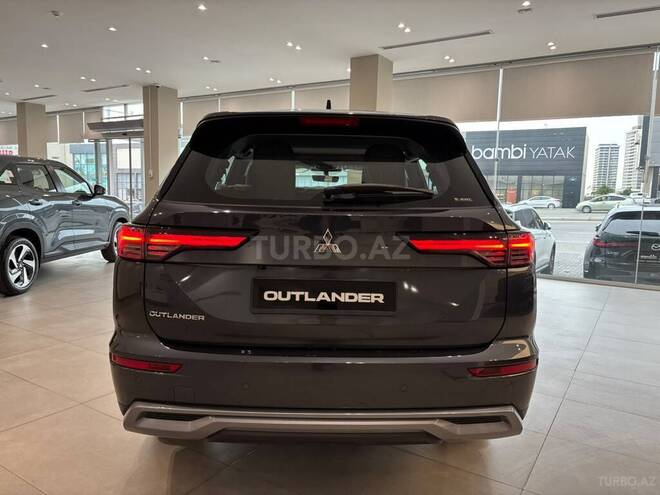 Mitsubishi Outlander 2026, 0 km - 2.5 l - Bakı