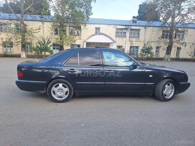 Mercedes E 240 1998, 370,000 km - 2.4 л - Tovuz
