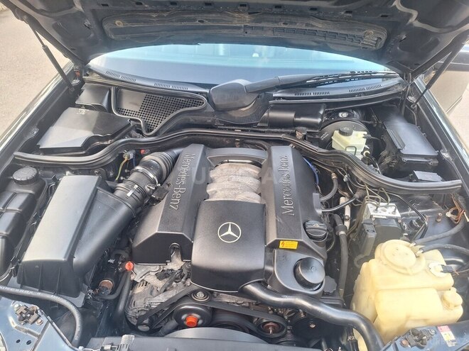 Mercedes E 240 1998, 370,000 km - 2.4 л - Tovuz