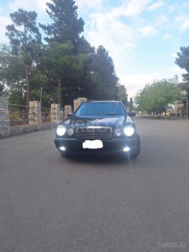 Mercedes E 240 1998, 370,000 km - 2.4 л - Tovuz