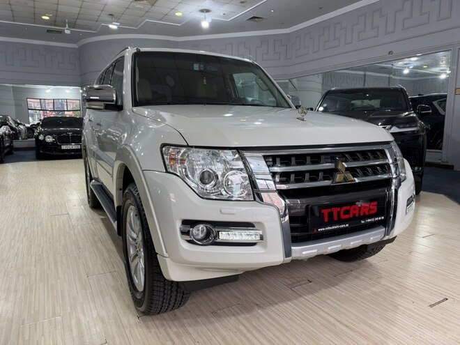 Mitsubishi Pajero 2019, 25,500 km - 3.8 l - Bakı