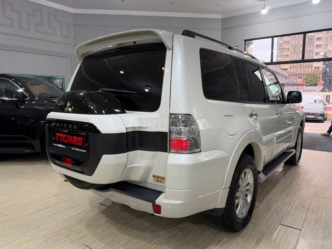 Mitsubishi Pajero 2019, 25,500 km - 3.8 l - Bakı