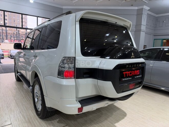 Mitsubishi Pajero 2019, 25,500 km - 3.8 l - Bakı