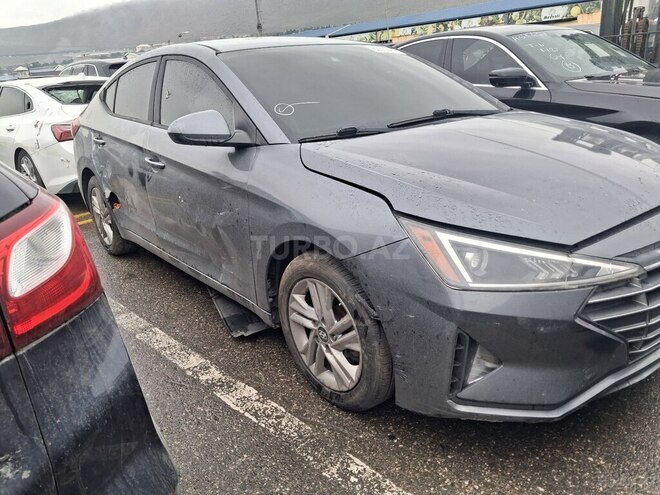 Hyundai Elantra 2018, 120,000 km - 2.0 l - Bakı