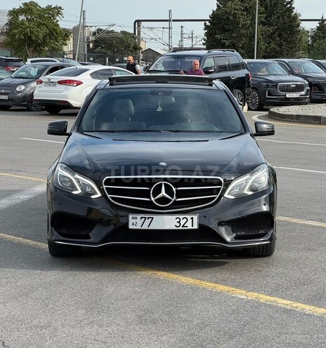Mercedes E 250 2015, 298,000 km - 2.1 l - Bakı