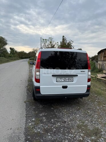 Mercedes  2010, 200,000 km - 2.1 л - Qax