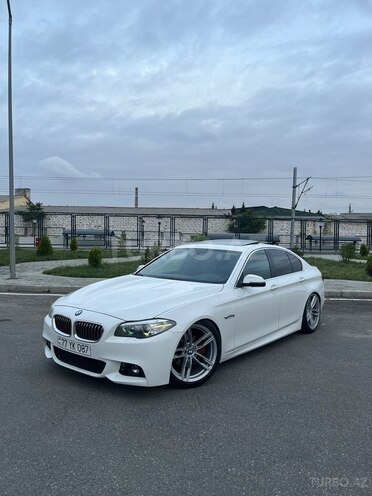 BMW 528 2015, 260,000 km - 2.0 l - Masallı