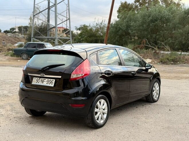 Ford Fiesta 2011, 140,000 km - 1.4 l - Bakı